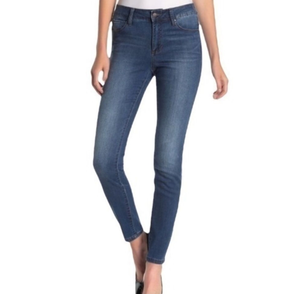 Free People Blue Skinny Jeans with Faded Wash ANKLE